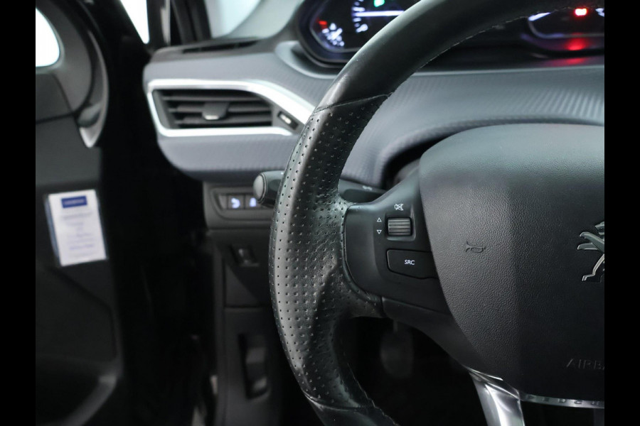 Peugeot 208 1.2 PureTech Allure 110PK | NAVI | PANO | Camera