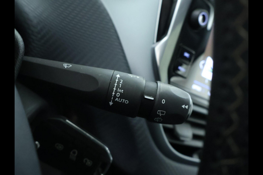 Peugeot 208 1.2 PureTech Allure 110PK | NAVI | PANO | Camera