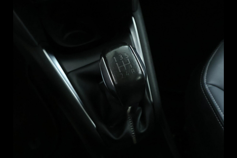 Peugeot 208 1.2 PureTech Allure 110PK | NAVI | PANO | Camera