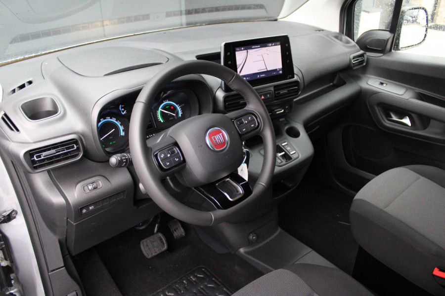 Fiat E-Doblò 136 L2 50 kWh 136pk - Camera - Carplay - Auto Klimaat - Navi - Lane Assist - PDC - Rijklaar