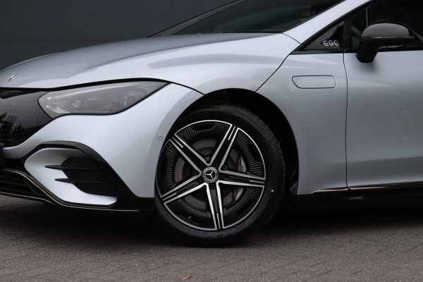 Mercedes-Benz EQE 300 AMG Line 89 kWh | Panoramadak | Distronic+ | Burmester | Memory | Leder | Surround Camera | Digital Light | Keyless Go | Warmtepomp |