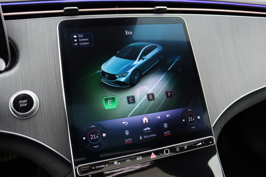 Mercedes-Benz EQE 300 AMG Line 89 kWh | Panoramadak | Distronic+ | Burmester | Memory | Leder | Surround Camera | Digital Light | Keyless Go | Warmtepomp |