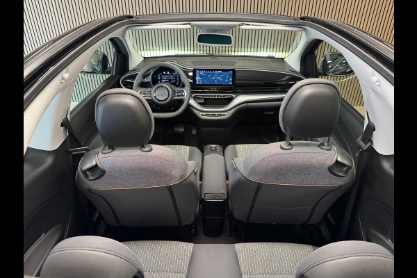 Fiat 500E C Icon 42kWh CAMERA NAVIGATIE APPLE CARPLAY STOELVERWARMING PDC AIRCO ADAPTIEVE CRUISE KEYLESS-GO
