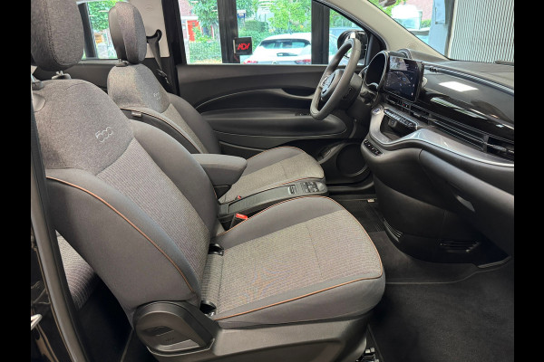 Fiat 500E C Icon 42kWh CAMERA NAVIGATIE APPLE CARPLAY STOELVERWARMING PDC AIRCO ADAPTIEVE CRUISE KEYLESS-GO