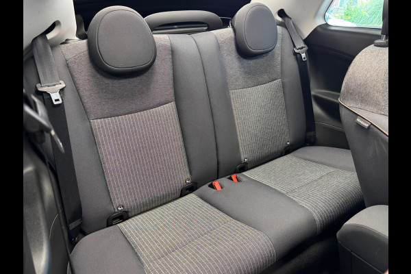 Fiat 500E C Icon 42kWh CAMERA NAVIGATIE APPLE CARPLAY STOELVERWARMING PDC AIRCO ADAPTIEVE CRUISE KEYLESS-GO