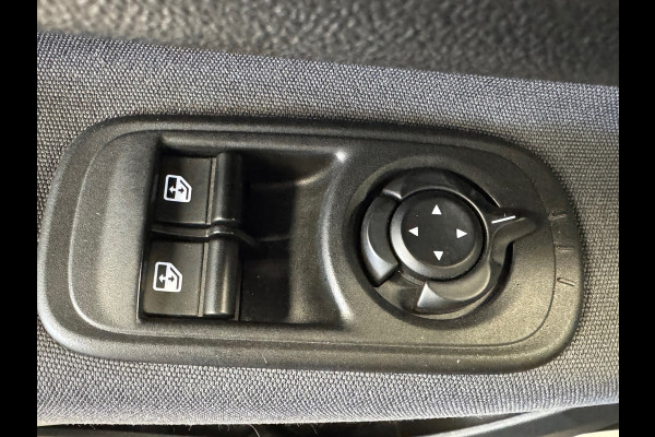 Fiat 500E C Icon 42kWh CAMERA NAVIGATIE APPLE CARPLAY STOELVERWARMING PDC AIRCO ADAPTIEVE CRUISE KEYLESS-GO