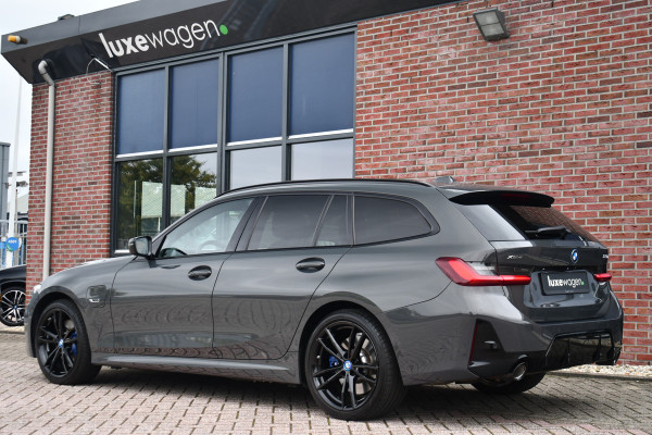 BMW 3 Serie Touring 330e xDrive M-Sport Pro LCI Dravitgrau Pano HUD el-zetels 19inch BMW 3 Serie Touring 330e xDrive M-Sport Pro LCI Dravitgrau Pano HUD el-zetels 19inch