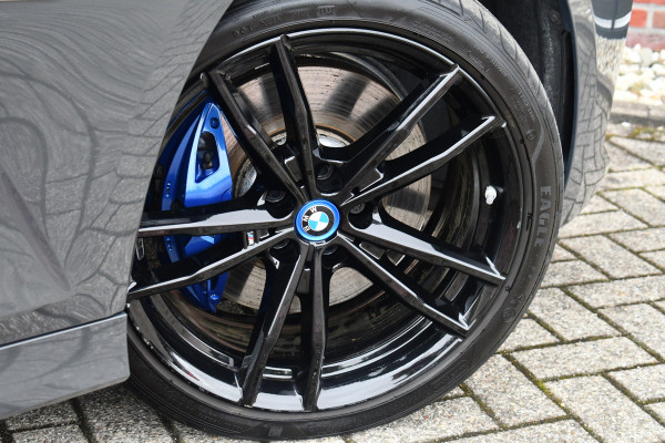 BMW 3 Serie Touring 330e xDrive M-Sport Pro LCI Dravitgrau Pano HUD el-zetels 19inch BMW 3 Serie Touring 330e xDrive M-Sport Pro LCI Dravitgrau Pano HUD el-zetels 19inch