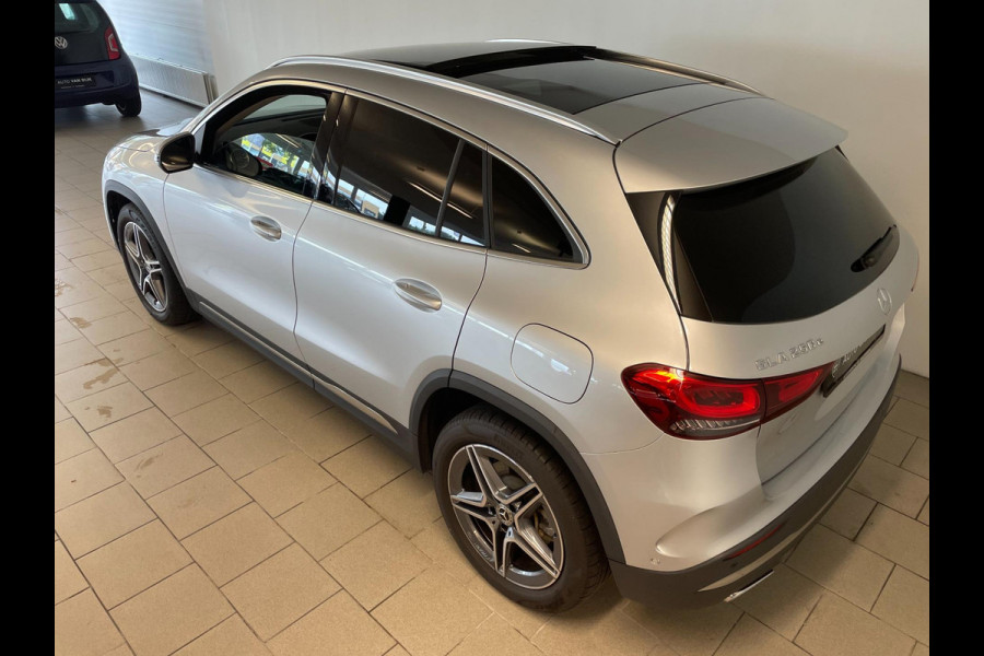 Mercedes-Benz GLA 250 e Business Line AUTOMAAT AIRCO NAVI CRUISE BLUETOOTH VELGEN PRIVACYGLAS NIEUWSTAAT