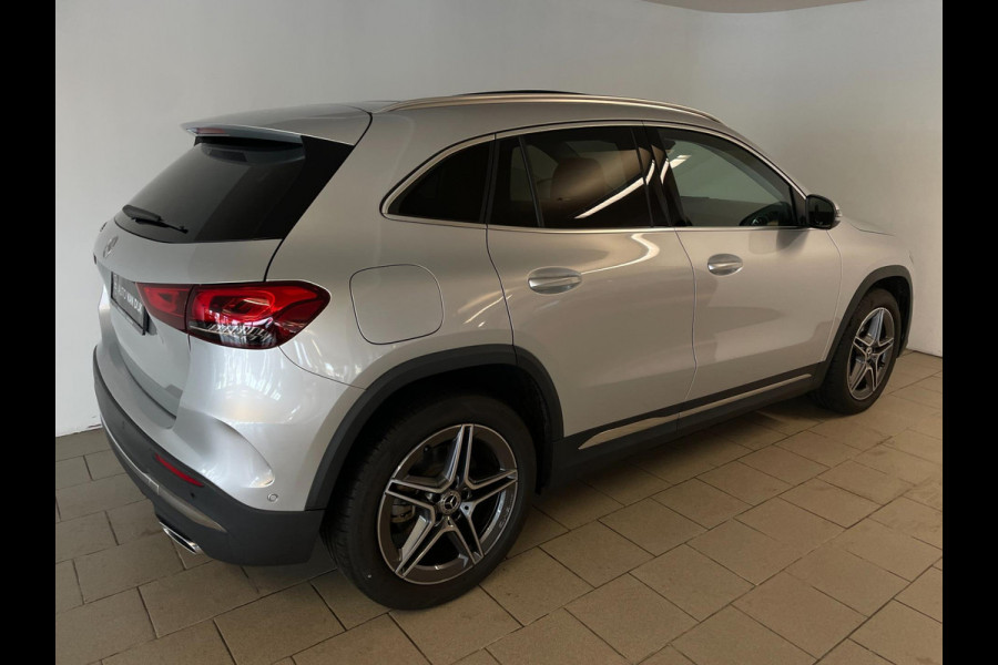 Mercedes-Benz GLA 250 e Business Line AUTOMAAT AIRCO NAVI CRUISE BLUETOOTH VELGEN PRIVACYGLAS NIEUWSTAAT
