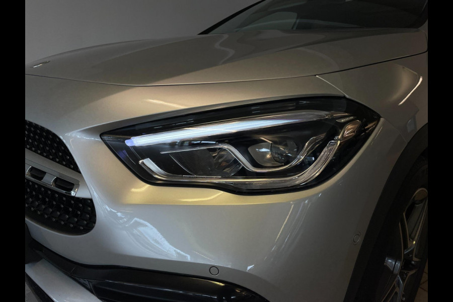 Mercedes-Benz GLA 250 e Business Line AUTOMAAT AIRCO NAVI CRUISE BLUETOOTH VELGEN PRIVACYGLAS NIEUWSTAAT