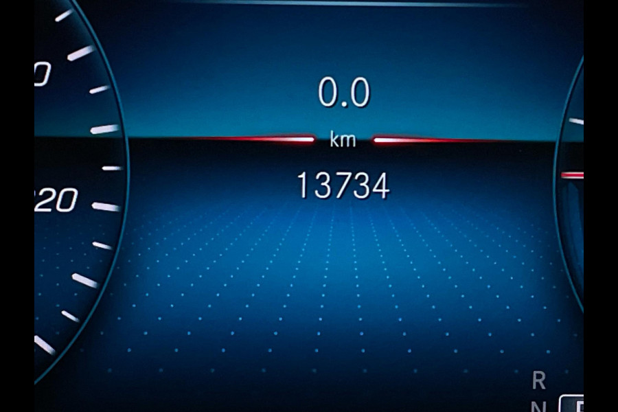 Mercedes-Benz GLA 250 e Business Line AUTOMAAT AIRCO NAVI CRUISE BLUETOOTH VELGEN PRIVACYGLAS NIEUWSTAAT
