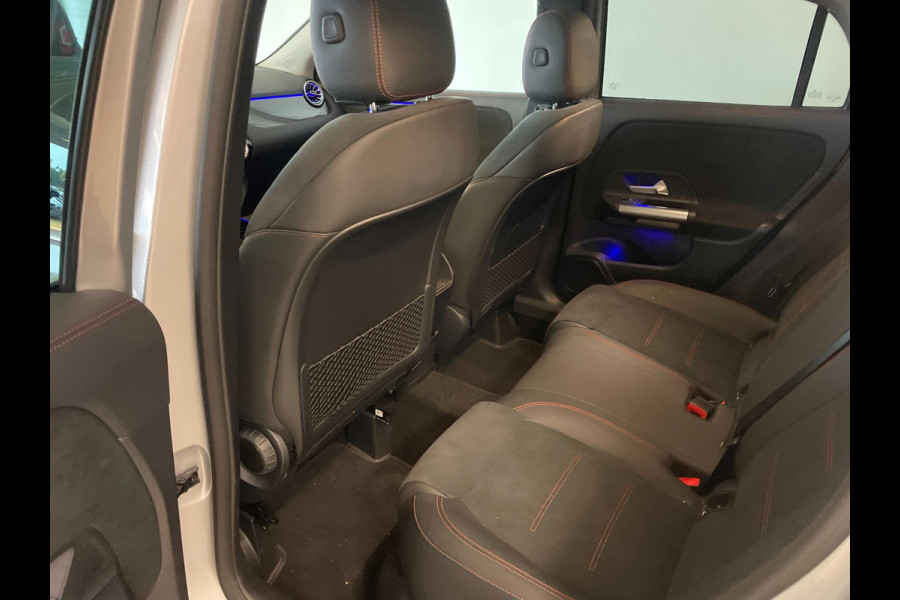 Mercedes-Benz GLA 250 e Business Line AUTOMAAT AIRCO NAVI CRUISE BLUETOOTH VELGEN PRIVACYGLAS NIEUWSTAAT