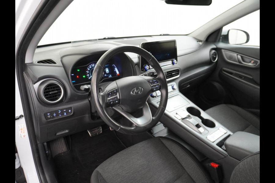 Hyundai Kona EV 64kWh 3 Fase Lader Warmtepomp Head-Up Display Adap.Cruise Apple Carplay Android Auto Navi Ecc Privacy Glas Keyless Fashion 1e Eigenaar