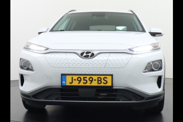 Hyundai Kona EV 64kWh 3 Fase Lader Warmtepomp Head-Up Display Adap.Cruise Apple Carplay Android Auto Navi Ecc Privacy Glas Keyless Fashion 1e Eigenaar