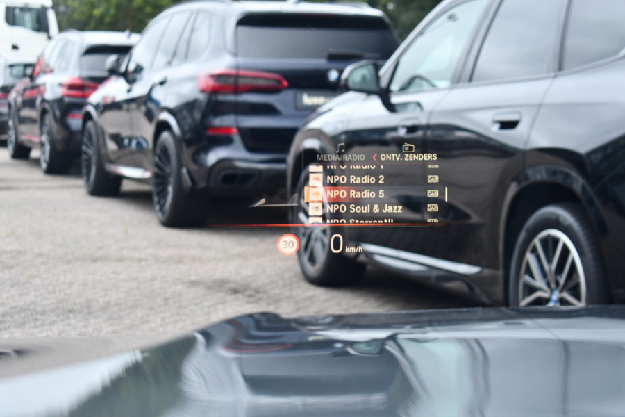 BMW 3 Serie Touring 330e xDrive M-Sport Pro LCI Dravitgrau Pano HUD el-zetels 19inch BMW 3 Serie Touring 330e xDrive M-Sport Pro LCI Dravitgrau Pano HUD el-zetels 19inch