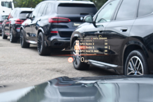 BMW 3 Serie Touring 330e xDrive M-Sport Pro LCI Dravitgrau Pano HUD el-zetels 19inch BMW 3 Serie Touring 330e xDrive M-Sport Pro LCI Dravitgrau Pano HUD el-zetels 19inch