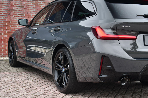 BMW 3 Serie Touring 330e xDrive M-Sport Pro LCI Dravitgrau Pano HUD el-zetels 19inch BMW 3 Serie Touring 330e xDrive M-Sport Pro LCI Dravitgrau Pano HUD el-zetels 19inch