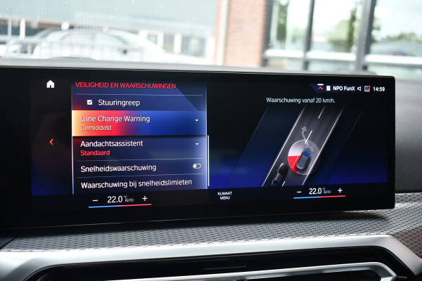 BMW 3 Serie Touring 330e xDrive M-Sport Pro LCI Dravitgrau Pano HUD el-zetels 19inch BMW 3 Serie Touring 330e xDrive M-Sport Pro LCI Dravitgrau Pano HUD el-zetels 19inch