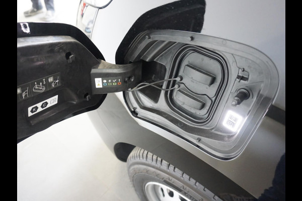 Opel Vivaro-e Combi L3H1 75 kWh Opel Vivaro-e Combi 75-kWh L3H1 9-persoons PERSONENBUS Airco| Navi| PDCA