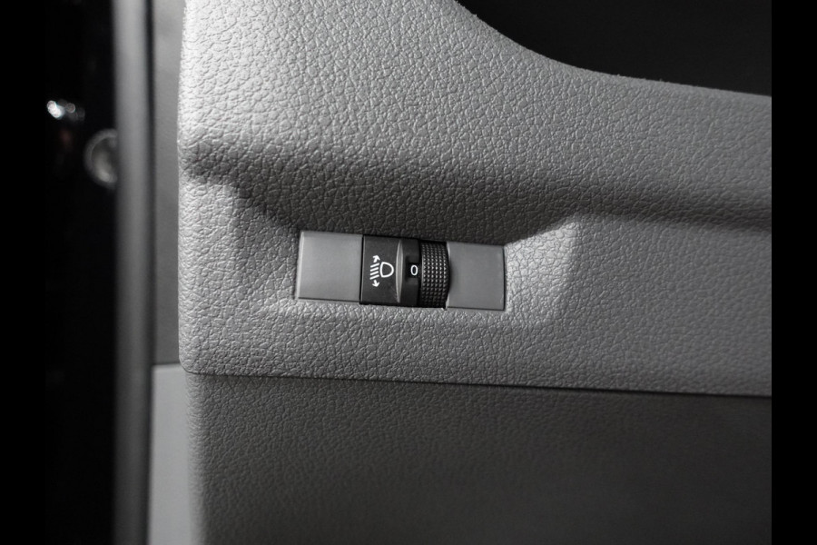 Opel Vivaro-e Combi L3H1 75 kWh Opel Vivaro-e Combi 75-kWh L3H1 9-persoons PERSONENBUS Airco| Navi| PDCA