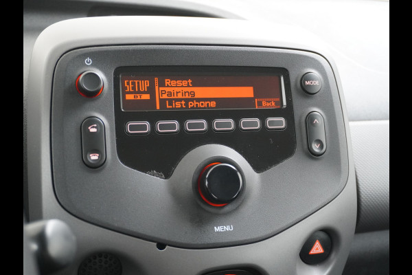 Peugeot 108 1.0I e-VTi 5Drs Airco Bluetooth Led Pack Premium Active Carkitt USB 915KG