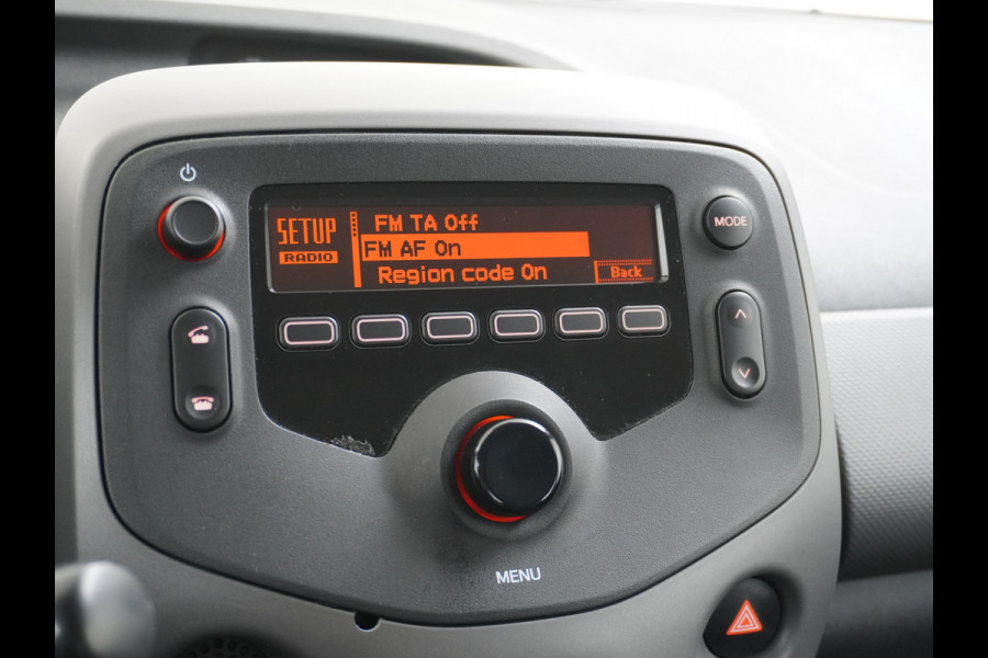 Peugeot 108 1.0I e-VTi 5Drs Airco Bluetooth Led Pack Premium Active Carkitt USB 915KG