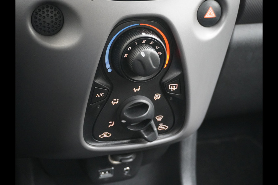 Peugeot 108 1.0I e-VTi 5Drs Airco Bluetooth Led Pack Premium Active Carkitt USB 915KG