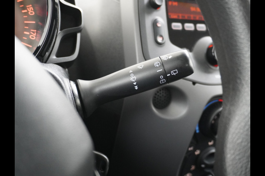 Peugeot 108 1.0I e-VTi 5Drs Airco Bluetooth Led Pack Premium Active Carkitt USB 915KG