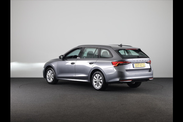 Škoda Octavia Combi 1.5 TSI Edition 115 pk | Verlengde garantie | Navigatie via App | Parkeersensoren | Apple Carplay/Android Auto | LED koplampen | Stoelverwarming |
