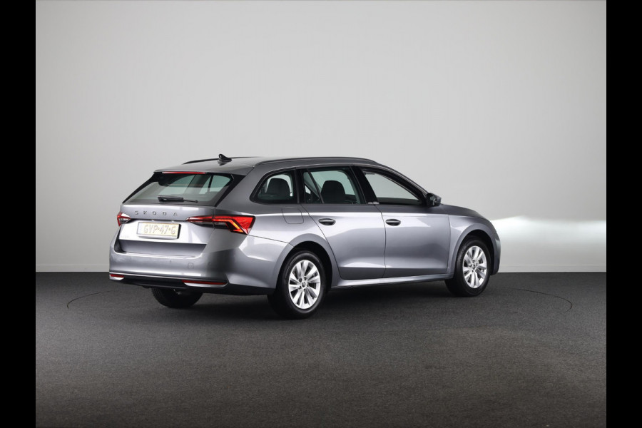 Škoda Octavia Combi 1.5 TSI Edition 115 pk | Verlengde garantie | Navigatie via App | Parkeersensoren | Apple Carplay/Android Auto | LED koplampen | Stoelverwarming |