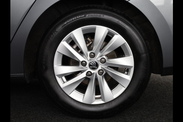 Škoda Octavia Combi 1.5 TSI Edition 115 pk | Verlengde garantie | Navigatie via App | Parkeersensoren | Apple Carplay/Android Auto | LED koplampen | Stoelverwarming |