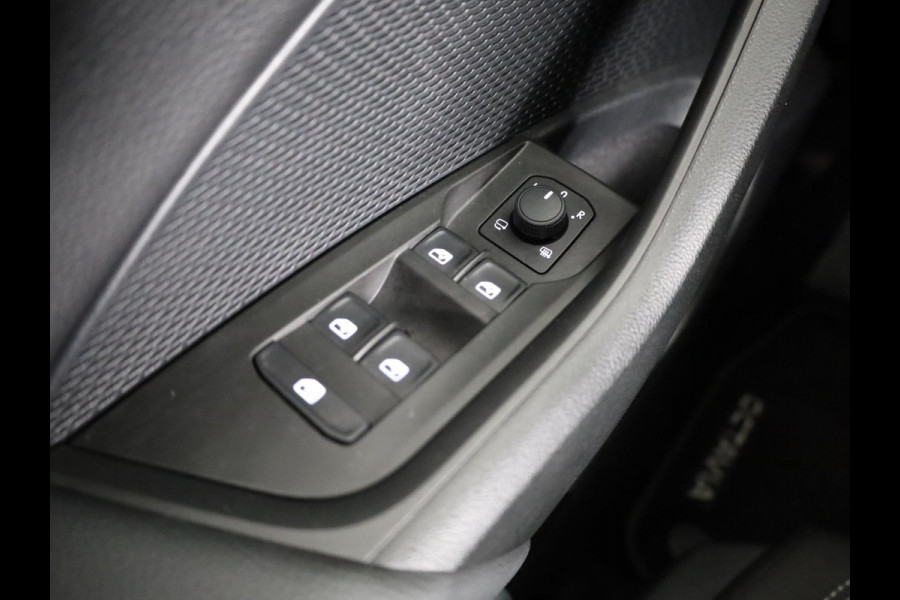 Škoda Octavia Combi 1.5 TSI Edition 115 pk | Verlengde garantie | Navigatie via App | Parkeersensoren | Apple Carplay/Android Auto | LED koplampen | Stoelverwarming |