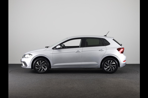 Volkswagen Polo 1.0 TSI Life Edition 95 pk Automaat (DSG) | Verlengde garantie | Navigatie via App | Parkeersensoren achter | Achteruitrijcamera | Adaptieve cruise control |