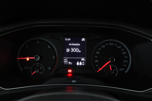 Volkswagen T-Roc 1.6 TDI Style Navigatie, Airco, Cruise.