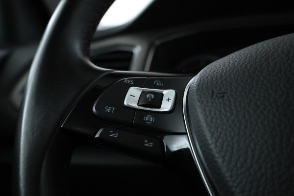 Volkswagen T-Roc 1.6 TDI Style Navigatie, Airco, Cruise.