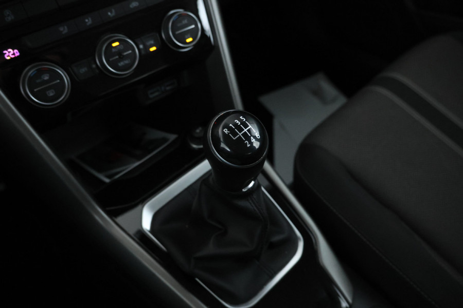 Volkswagen T-Roc 1.6 TDI Style Navigatie, Airco, Cruise.