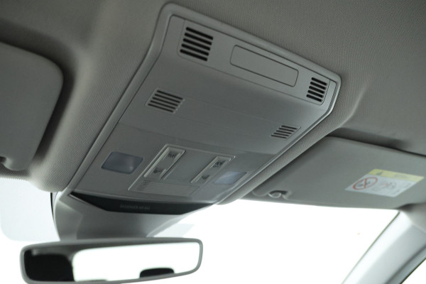 Volkswagen T-Roc 1.6 TDI Style Navigatie, Airco, Cruise.