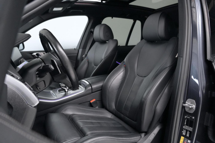 BMW X5 xDrive45e M Sport 395 PK | Pano-dak | CarPlay | ACC | HUD | Camera | Trekhaak | Memory | Led | Luchtvering | Dealer onderhouden