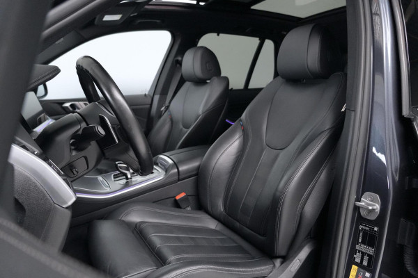BMW X5 xDrive45e M Sport 395 PK | Pano-dak | CarPlay | ACC | HUD | Camera | Trekhaak | Memory | Led | Luchtvering | Dealer onderhouden