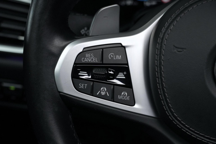 BMW X5 xDrive45e M Sport 395 PK | Pano-dak | CarPlay | ACC | HUD | Camera | Trekhaak | Memory | Led | Luchtvering | Dealer onderhouden