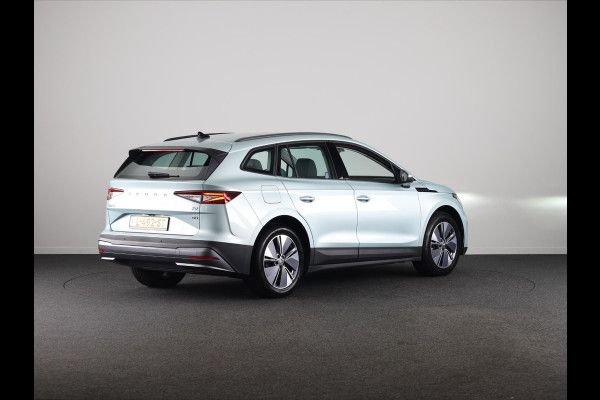 Škoda ENYAQ iV 60 180 pk | Navigatie | Parkeersensoren | Achteruitrijcamera | LED koplampen | Lederen/stof bekleding |