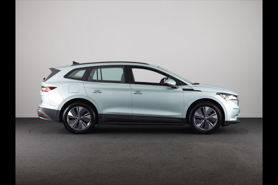 Škoda ENYAQ iV 60 180 pk | Navigatie | Parkeersensoren | Achteruitrijcamera | LED koplampen | Lederen/stof bekleding |