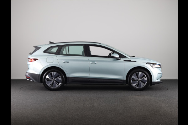 Škoda ENYAQ iV 60 180 pk | Navigatie | Parkeersensoren | Achteruitrijcamera | LED koplampen | Lederen/stof bekleding |