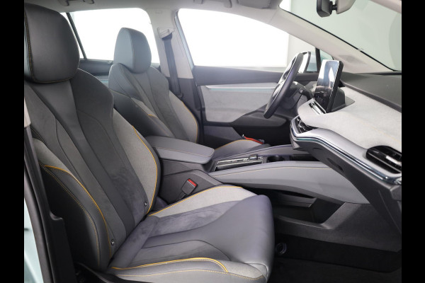 Škoda ENYAQ iV 60 180 pk | Navigatie | Parkeersensoren | Achteruitrijcamera | LED koplampen | Lederen/stof bekleding |