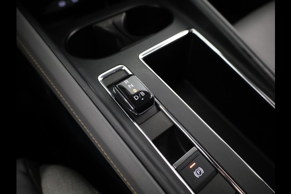 Škoda ENYAQ iV 60 180 pk | Navigatie | Parkeersensoren | Achteruitrijcamera | LED koplampen | Lederen/stof bekleding |