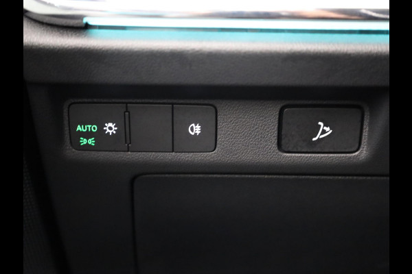 Škoda ENYAQ iV 60 180 pk | Navigatie | Parkeersensoren | Achteruitrijcamera | LED koplampen | Lederen/stof bekleding |