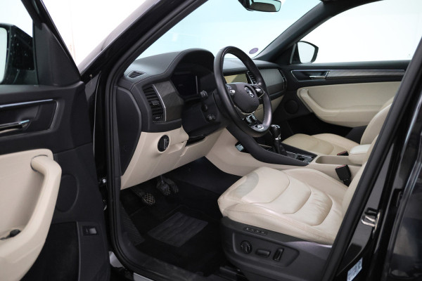 Škoda Kodiaq 1.5 TSI Business Edition 7p. Trekhaak, Digital dash, Volleder, Navigatie. Škoda Kodiaq 1.5 TSI Business Edition 7p. Trekhaak, Digital dash, Volleder, Navigatie.