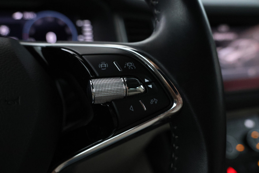 Škoda Kodiaq 1.5 TSI Business Edition 7p. Trekhaak, Digital dash, Volleder, Navigatie. Škoda Kodiaq 1.5 TSI Business Edition 7p. Trekhaak, Digital dash, Volleder, Navigatie.