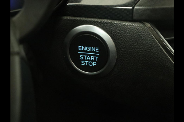 Ford Focus 1.0 EcoBoost Hybrid ST Line X Business | Panoramadak | Trekhaak | Head-up | Carplay | Camera | Stuurverwarming | Stoelverwarming | Adaptive cruise | LMV 17 inch | Sportstoelen